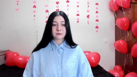 Snapshot of black_berry_bla_ck chatting on 02.18.25 black_berry_bla_ck online show from 02.18.25