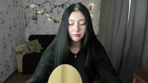 Snapshot of black_berry_bla_ck chatting on 10.31.25 black_berry_bla_ck online show from 10.31.25