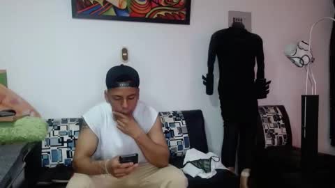 Snapshot of black_hot26 chatting on 09.21.25 black_hot26 online show from 09.21.25