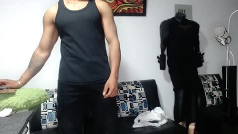 Snapshot of black_hot26 chatting on 09.27.25 black_hot26 online show from 09.27.25