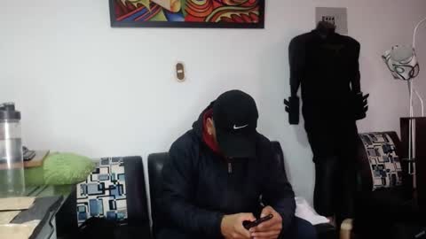 Snapshot of black_hot26 chatting on 09.30.25 black_hot26 online show from 09.30.25