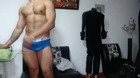 Snapshot of black_hot26 chatting on 11.05.25 black_hot26 online show from 11.05.25