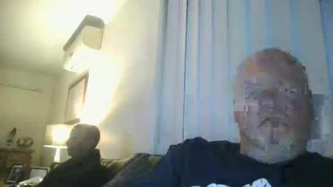 Snapshot of black_n_white4 chatting on 02.18.25 black_n_white4 online show from 02.18.25