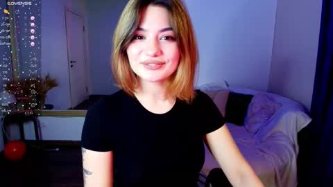 Snapshot of black_pant3r chatting on 11.10.25 Mon Mon online show from 11.10.25