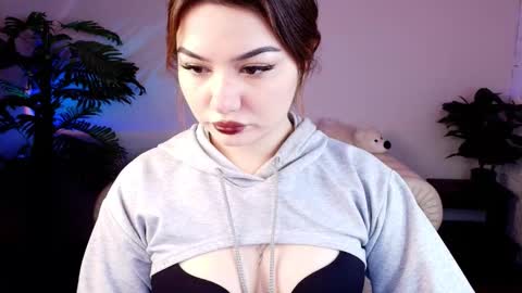 Snapshot of black_pant3r chatting on 02.11.26 Mon Mon online show from 02.11.26