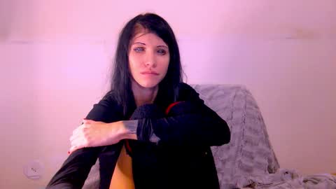 Snapshot of black_sswan chatting on 01.09.26 Kristin online show from 01.09.26