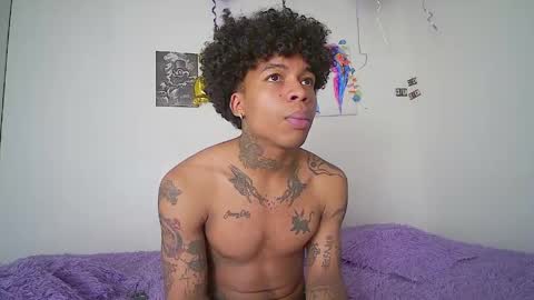 Snapshot of black_tentationx chatting on 05.18.26 black_tentationx online show from 05.18.26