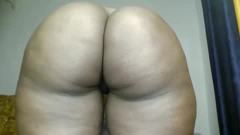 Snapshot of blackafrica2023 chatting on 11.28.25 black african online show from 11.28.25