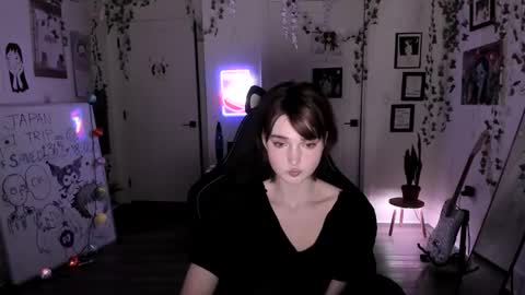 Ella online show from 03.17.26