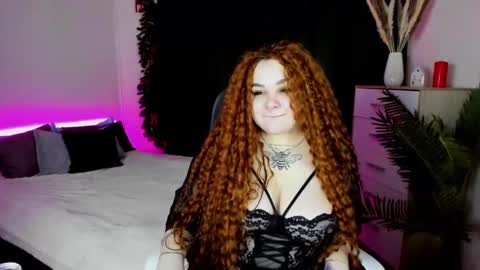 Snapshot of blackcurrrant chatting on 01.13.25 Elise online show from 01.13.25