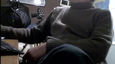 Snapshot of blackdwhite chatting on 11.22.25 blackdwhite online show from 11.22.25