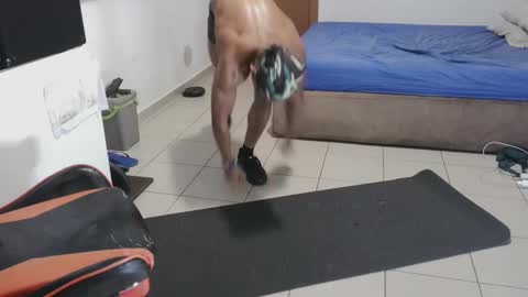 Snapshot of blackkiss_sweet chatting on 02.13.25 blackkiss_sweet online show from 02.13.25