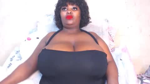 Snapshot of blackladyqx82 chatting on 05.04.26 blackladyqx82 online show from 05.04.26