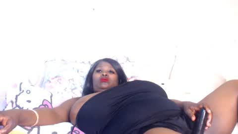 Snapshot of blackladyqx82 chatting on 05.17.26 blackladyqx82 online show from 05.17.26