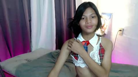 Snapshot of blackmanika chatting on 02.18.25 blackmanika online show from 02.18.25