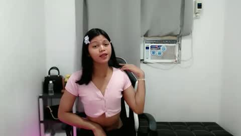 Snapshot of blackmanika chatting on 10.16.25 blackmanika online show from 10.16.25