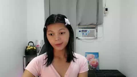 Snapshot of blackmanika chatting on 10.18.25 blackmanika online show from 10.18.25