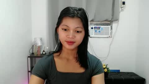 Snapshot of blackmanika chatting on 10.22.25 blackmanika online show from 10.22.25