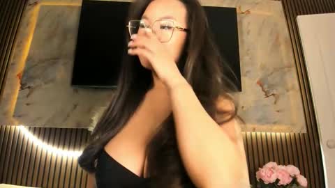 Snapshot of blackmilk_01 chatting on 09.23.25 Karina online show from 09.23.25