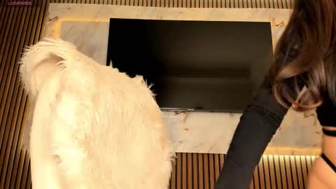 Snapshot of blackmilk_01 chatting on 11.11.25 Karina online show from 11.11.25