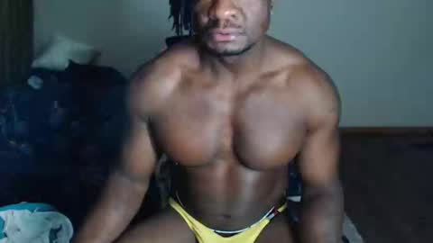 Snapshot of blackmusclegym chatting on 03.01.25 blackmusclegym online show from 03.01.25