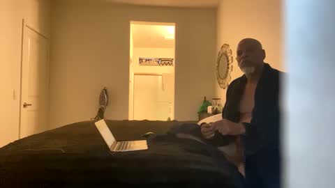 Snapshot of blacksexbite chatting on 02.12.25 ebony online show from 02.12.25