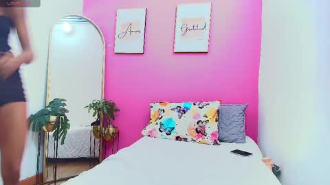 Snapshot of blacksweetiee chatting on 03.04.25 Tifffany bllom online show from 03.04.25