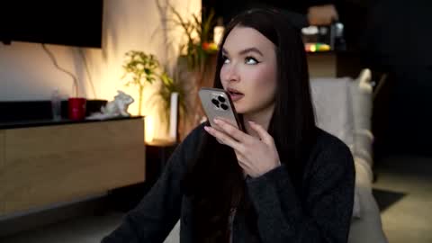 Snapshot of blackvelveett chatting on 11.17.25 blackvelveett online show from 11.17.25