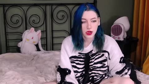Snapshot of blacky_tea chatting on 01.14.25 blacky_tea online show from 01.14.25