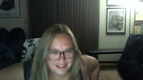 Snapshot of bladesizzo3111 chatting on 09.17.25 bladesizzo3111 online show from 09.17.25