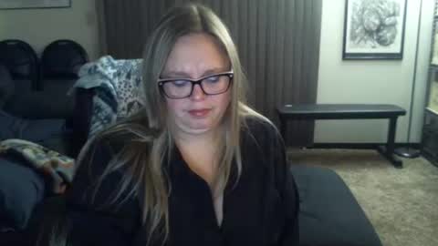 Snapshot of bladesizzo3111 chatting on 12.04.25 bladesizzo3111 online show from 12.04.25