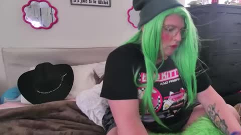 Blakely Morningstar   online show from 11.23.25