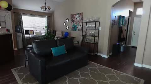 Snapshot of blakenextdoor chatting on 09.27.25 Blake Jonson online show from 09.27.25