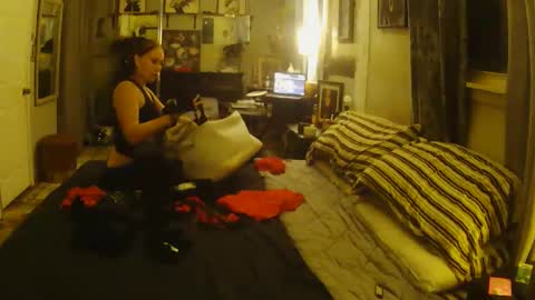 Snapshot of blaqmagic72 chatting on 01.09.26 Redandblaq online show from 01.09.26