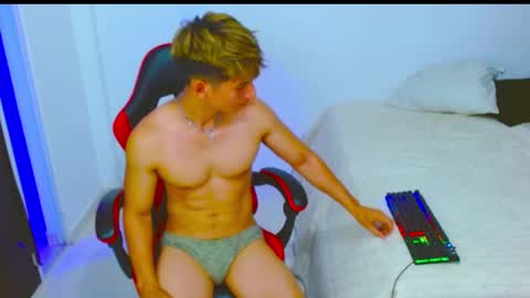 Snapshot of bleach_tiago chatting on 03.10.26 bleach tiago online show from 03.10.26