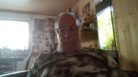 Snapshot of blindsurfer780299 chatting on 08.03.26 blindsurfer780299 online show from 08.03.26
