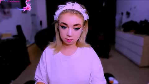 Nicole online show from 11.16.25