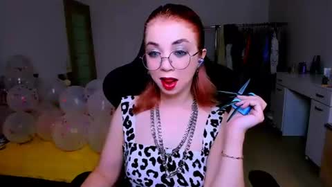 Snapshot of blinkofeyess chatting on 07.23.26 Nicole online show from 07.23.26