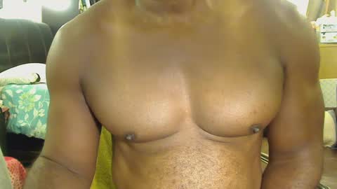 Snapshot of blkbiguncut10462 chatting on 09.30.25 blkbiguncut10462 online show from 09.30.25