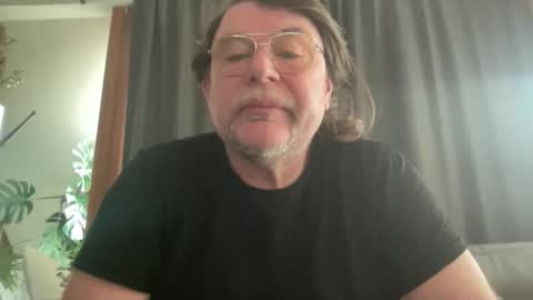 Snapshot of bllyidol chatting on 02.19.26 BlIdoL online show from 02.19.26