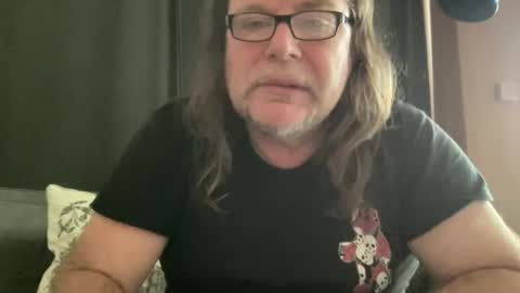 Snapshot of bllyidol chatting on 03.18.26 BlIdoL online show from 03.18.26