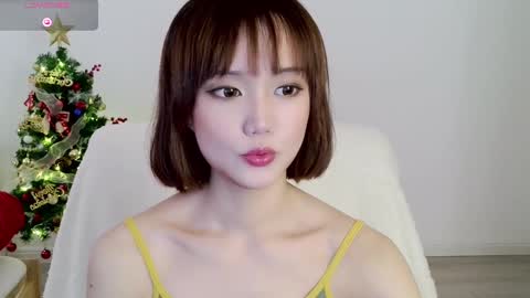 Snapshot of blon_kater chatting on 12.24.24 YoYo online show from 12.24.24