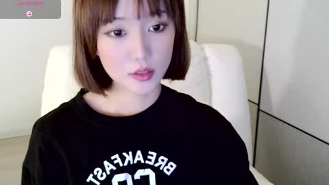 Snapshot of blon_kater chatting on 12.25.24 YoYo online show from 12.25.24