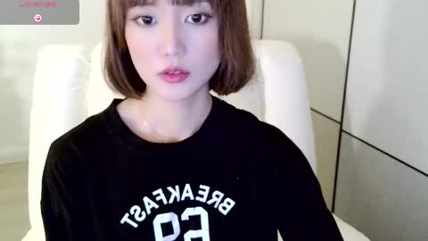 Snapshot of blon_kater chatting on 12.25.24 YoYo online show from 12.25.24