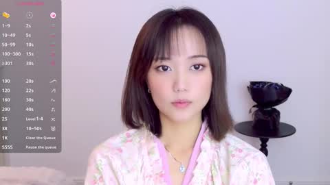 Snapshot of blon_kater chatting on 11.15.25 YoYo online show from 11.15.25