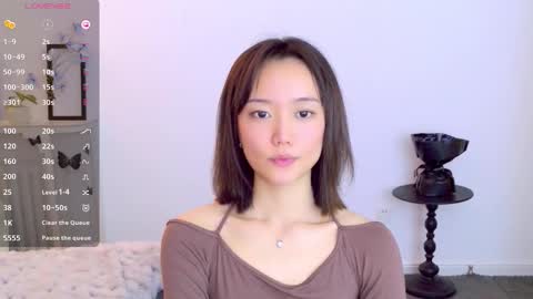 Snapshot of blon_kater chatting on 11.21.25 YoYo online show from 11.21.25