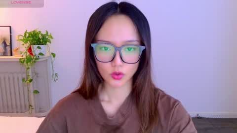 YoYo online show from 06.25.26