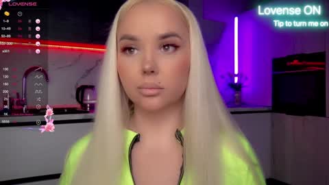 Lana online show from 01.22.25