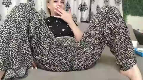 blonddaiana23 online show from 04.26.26