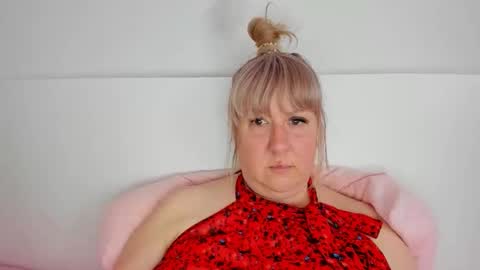 Nicole online show from 04.29.26